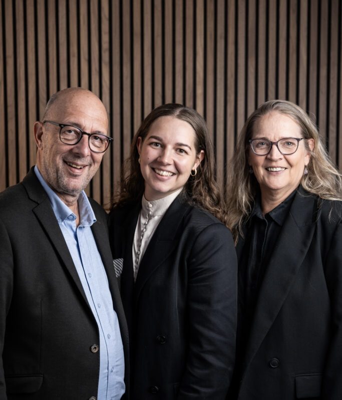 Dolphin familien bestående af: Julie Vermø, Tinna Vermø og Jan Ørum