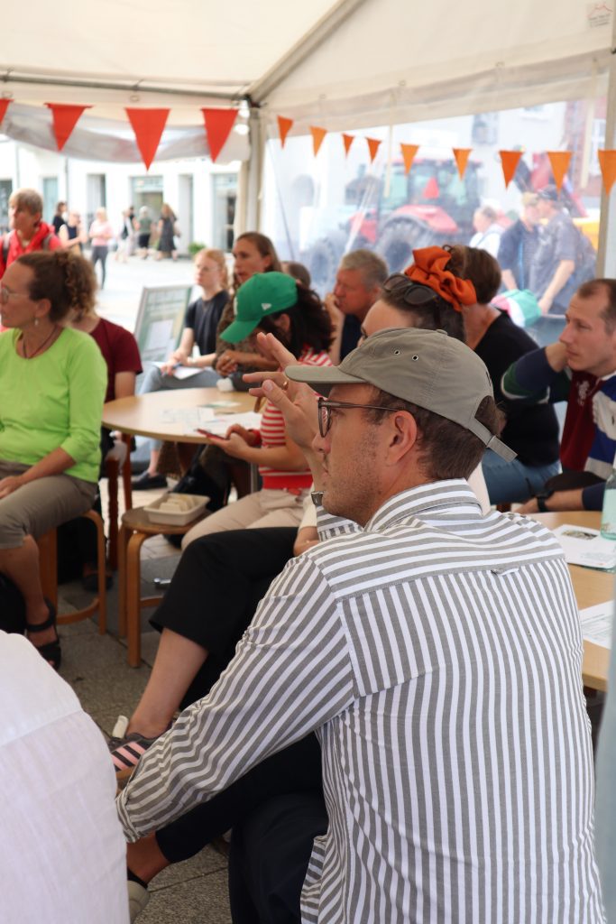 Orange stage at Klimafolkemødet